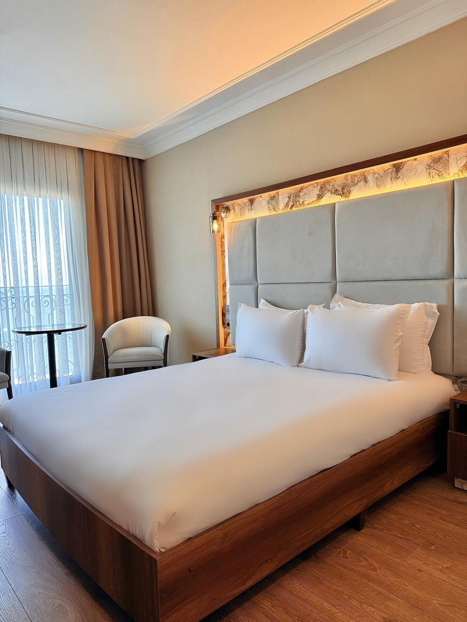 The Yali Konak Hotel Izmir Exterior photo